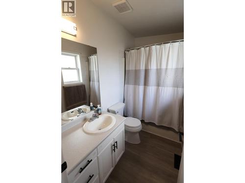 69 7Th Avenue, Burns Lake, BC - Indoor Photo Showing Bathroom