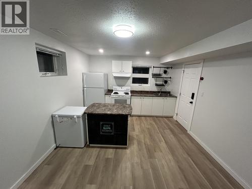 69 7Th Avenue, Burns Lake, BC - Indoor Photo Showing Kitchen