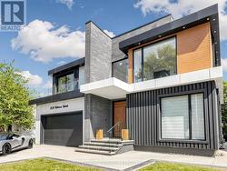 2378 REBECCA STREET  Oakville, ON L6L 2A9
