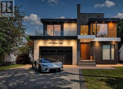 2378 REBECCA STREET Oakville, ON L6L 2A9