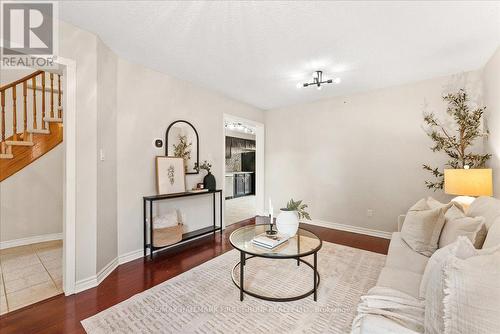 39 Keys Drive, Ajax, ON - Indoor Photo Showing Living Room