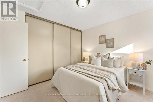 39 Keys Drive, Ajax, ON - Indoor Photo Showing Bedroom