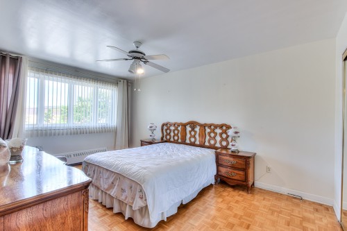 Chambre à coucher - 3320  - 3330 Av. Broadway, Brossard, QC - Indoor Photo Showing Bedroom