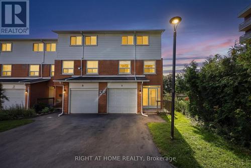 9 - 237 STEEL STREET  Barrie, ON L4M 2H1