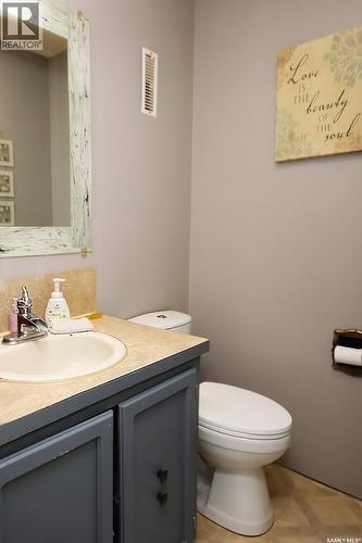 506 Garrish Place, Estevan, SK - Indoor Photo Showing Bathroom
