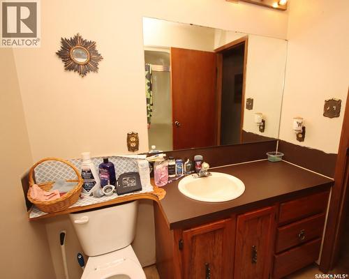 506 Garrish Place, Estevan, SK - Indoor Photo Showing Bathroom