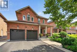 228 TWIN HILLS CRESCENT Vaughan, ON L4H 0H4