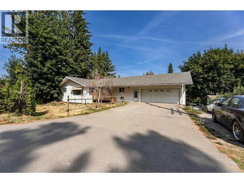 3271 10 Street SE  Salmon Arm, BC V1E 1W8