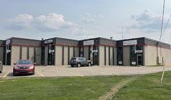 16943 - 111 Avenue  Edmonton, AB T5M 2S4