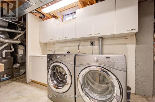 5922 Dalebrook Crescent, Mississauga, ON - Indoor Photo Showing Laundry Room
