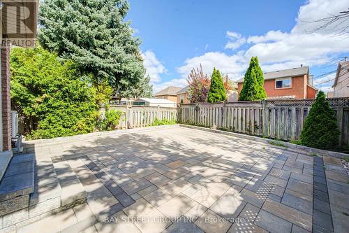 5922 Dalebrook Crescent, Mississauga, ON - Outdoor