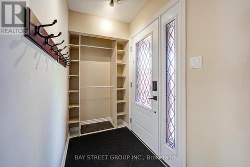 5922 Dalebrook Crescent, Mississauga, ON - Indoor