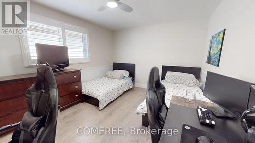 723 Munich Circle, Waterloo, ON - Indoor Photo Showing Bedroom