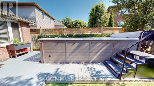 723 Munich Circle, Waterloo, ON - Outdoor
