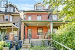 649 CRAWFORD STREET N Toronto, ON M6G 3K1