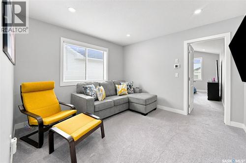 143 Barrett Street, Saskatoon, SK - Indoor Photo Showing Living Room