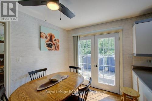 7287 Wellington Rd 109, Mapleton, ON - Indoor Photo Showing Dining Room