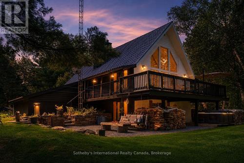 132 DOUGLAS DRIVE  Bracebridge (Macaulay), ON P1L 1W8