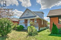 974 QUEENSDALE AVENUE E  Hamilton, ON L8T 1H7
