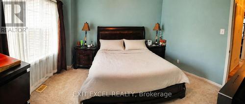 17 Heartleaf Private, Ottawa, ON - Indoor Photo Showing Bedroom