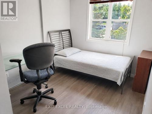 17 Heartleaf Private, Ottawa, ON - Indoor Photo Showing Bedroom