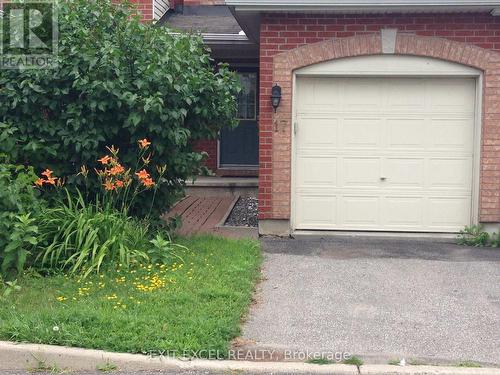 17 Heartleaf Private, Ottawa, ON - Outdoor