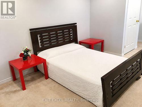 17 Heartleaf Private, Ottawa, ON - Indoor Photo Showing Bedroom