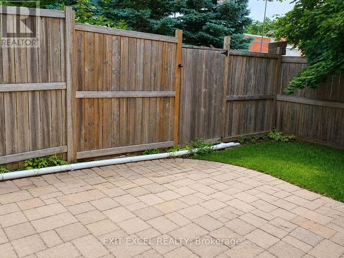 17 Heartleaf Private, Ottawa, ON - Outdoor