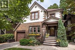78 PAISLEY Avenue N  Hamilton, ON L8S 4G9