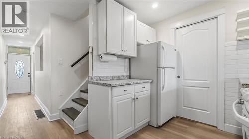 180 West Avenue, Hamilton, ON - Indoor