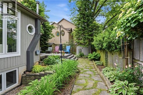 2116 Caroline Street, Burlington, ON - Outdoor