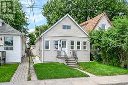 29 MCKINSTRY STREET  Hamilton, ON L8L 6C2