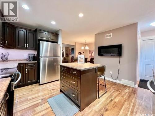 1516 Edward Avenue, Saskatoon, SK - Indoor Photo Showing Kitchen