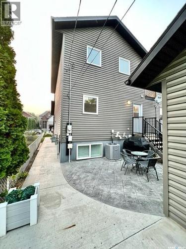 1516 Edward Avenue, Saskatoon, SK - Outdoor With Exterior