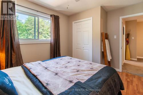 80 12 Concession E, Tiny, ON - Indoor Photo Showing Bedroom