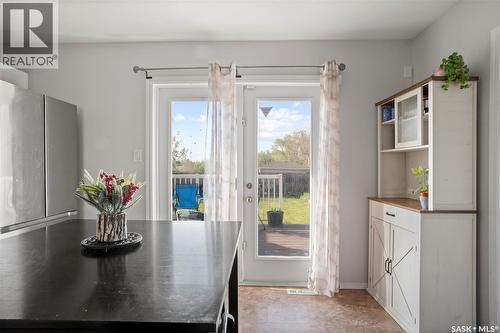 1402 10Th Avenue E, Regina, SK - Indoor