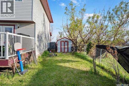 1402 10Th Avenue E, Regina, SK - Outdoor