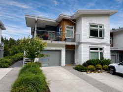#104-5594 Linley Valley Dr Nanaimo, BC V9T 0K1
