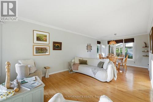 3149 Southmore Drive E, Ottawa, ON - Indoor Photo Showing Living Room