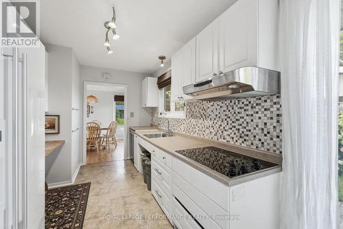 3149 Southmore Drive E, Ottawa, ON - Indoor Photo Showing Kitchen With Upgraded Kitchen