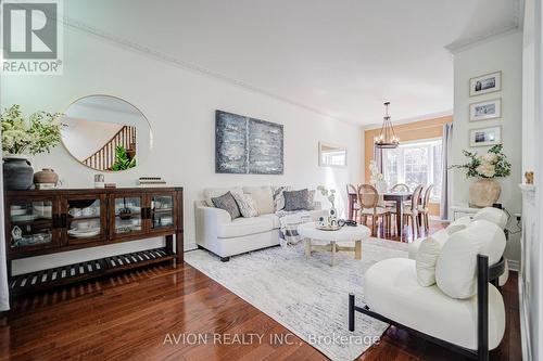 83 Stonebridge Boulevard, Toronto, ON - Indoor Photo Showing Living Room