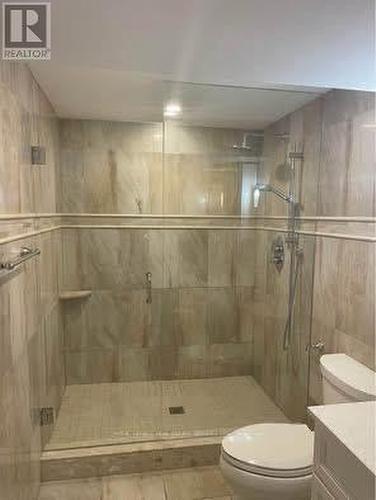 3589 Birchmeadow Crescent, Mississauga, ON - Indoor Photo Showing Bathroom