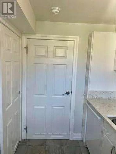 3589 Birchmeadow Crescent, Mississauga, ON - Indoor Photo Showing Other Room