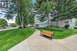 908 - 30 HARRISFORD STREET  Hamilton, ON L8K 6N1
