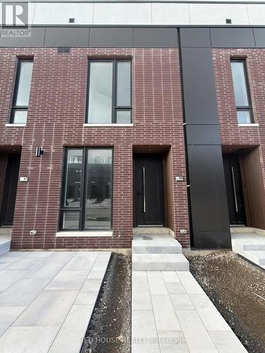 69 EVERETT COMMON , St. Catharines, Ontario L2P 0H1