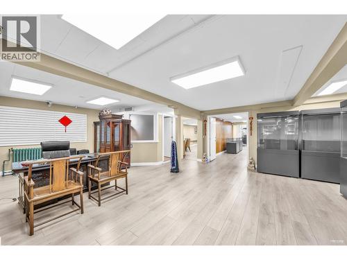 3607 W Broadway, Vancouver, BC 