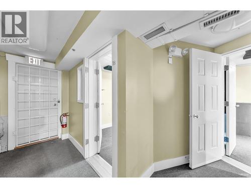 3607 W Broadway, Vancouver, BC 