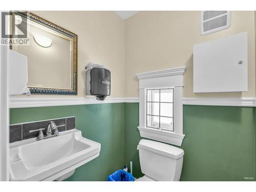 3607 W Broadway, Vancouver, BC 