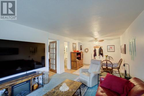 Unit 102 - 118 Preston Street, Wellington North (Arthur), ON - Indoor Photo Showing Living Room