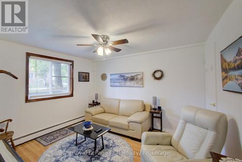 Unit 102 - 118 Preston Street, Wellington North (Arthur), ON - Indoor Photo Showing Living Room